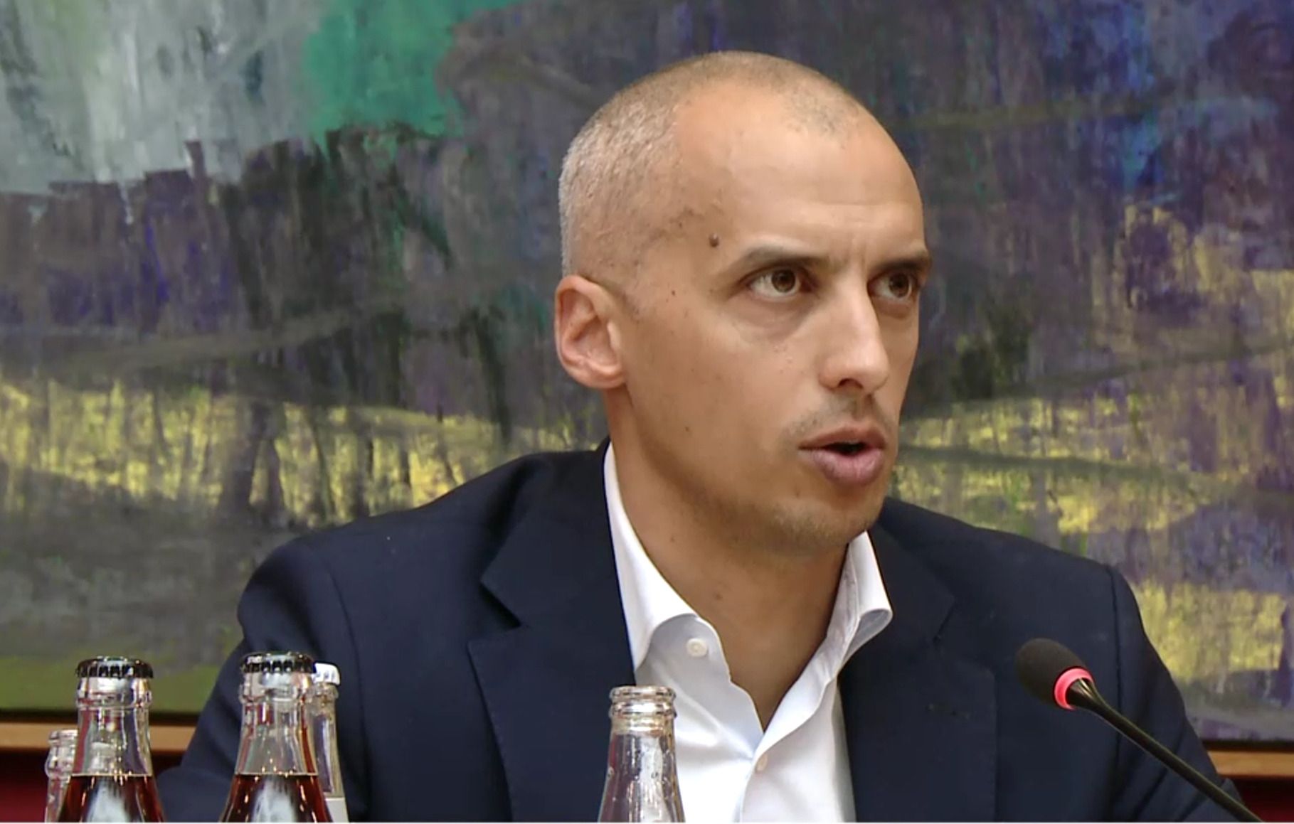 Featured image for Tesfaye: Jeg forst&aring;r godt l&aelig;rere, "som tr&aelig;der et skridt tilbage, selv om det ikke er godt"