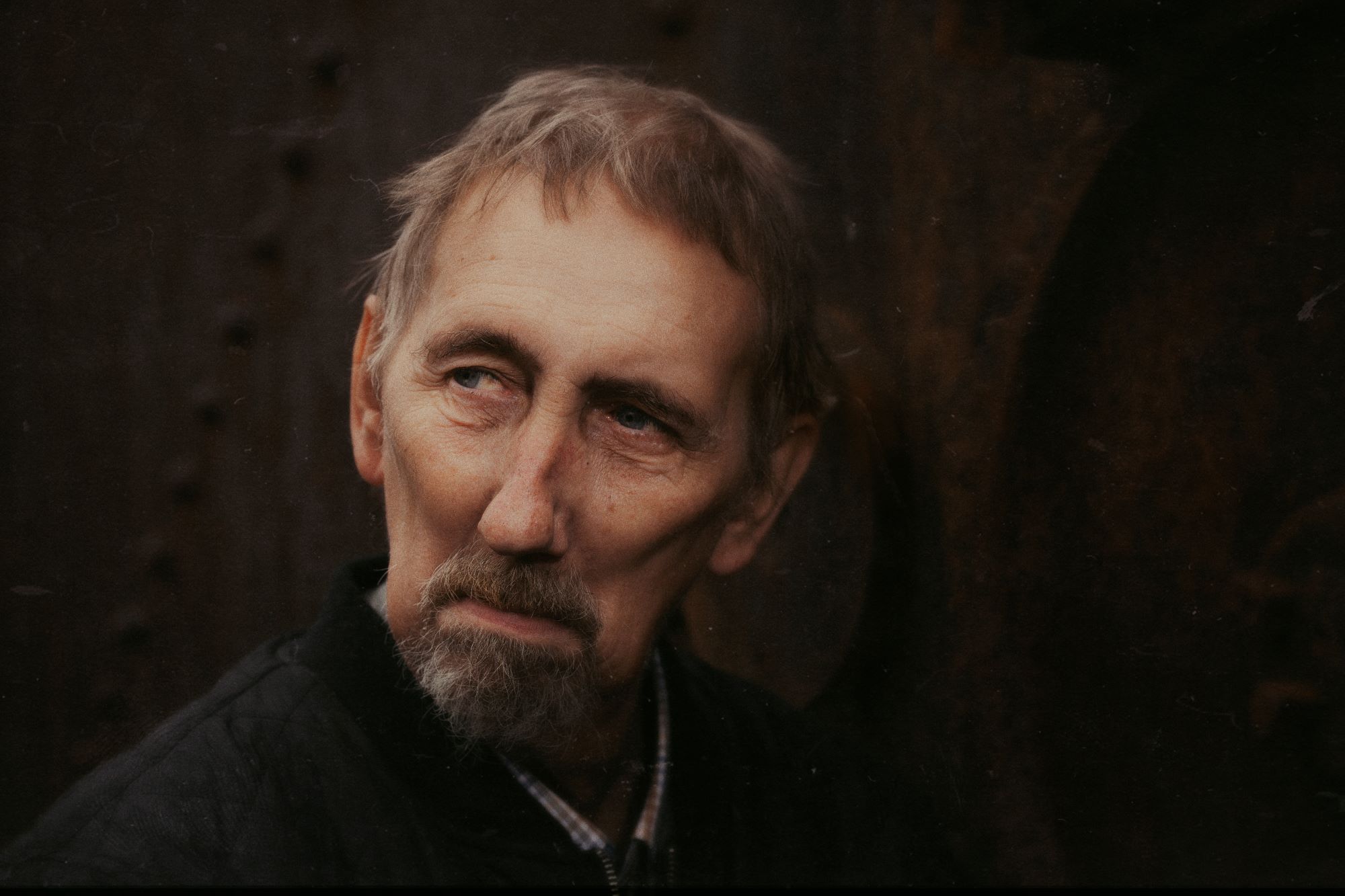 Portræt af forfatter Søren Hammer