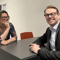 Logopæd giver lærere strategier til, hvordan elever med sproglige forstyrrelser kan løse opgaver