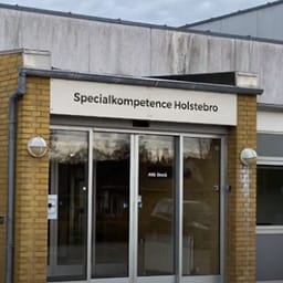 Skolebestyrelse: Lønstigninger koster fem lærere jobbet