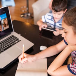 Privat onlineskole vil udleje sin platform og lærere til kommuner
