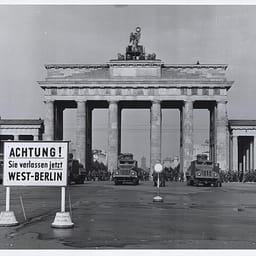 Billede af Brandenburg gate under den kolde krig