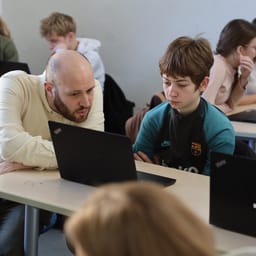 Martin Topf underviser elev