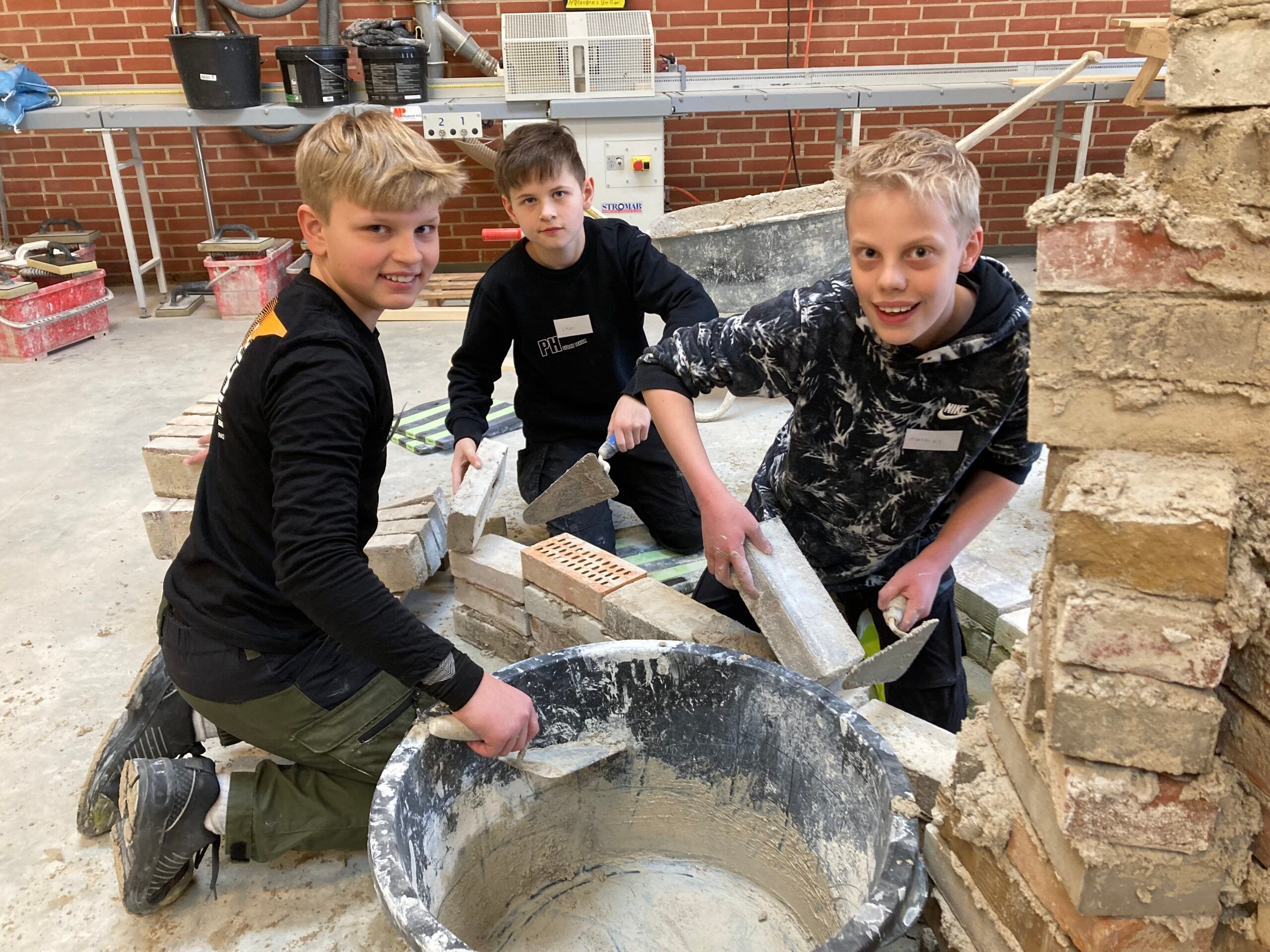 En dag med håndværkere og kunstnere åbner elevernes øjne