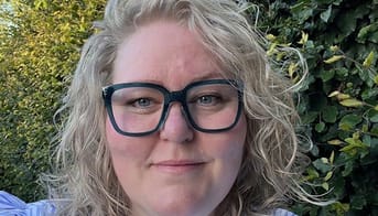 Portræt af Mette Broberg