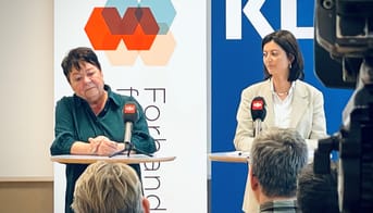 Mona Striib og Sofia Osmani på pressemøde om OK26