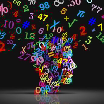 hoved flyder over af tal og matematiksymboler i mange farver