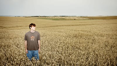 Billede af Felix Bischof på en kornmark
