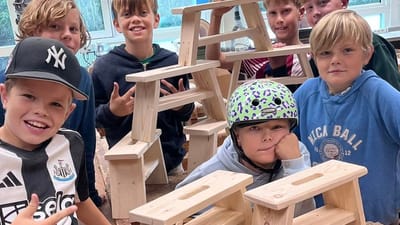 Drenge med skamler de selv har lavet