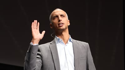 Mattias Tesfaye holder tale