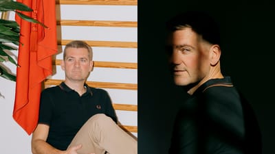 Dobbeltbillede med Jesper Vejergang foran fane, og i lys ra vindue i sit konto i Aalborg.