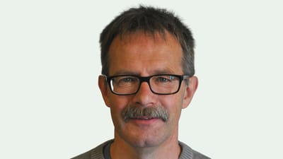 Billede af Poul Kristensen på lysegørn baggrund