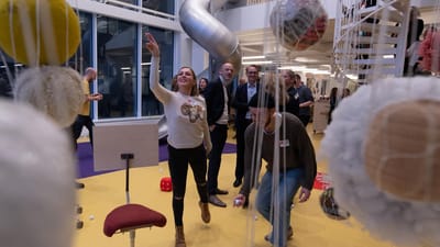 playlab, Campus Carlsberg, personer kigger og peger