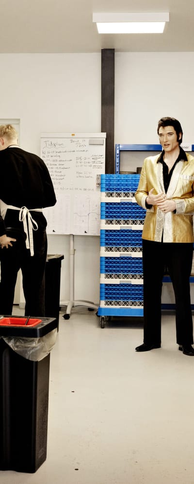 Brian Trøjborg som Elvis backstage. Klar til at gå på scenen.